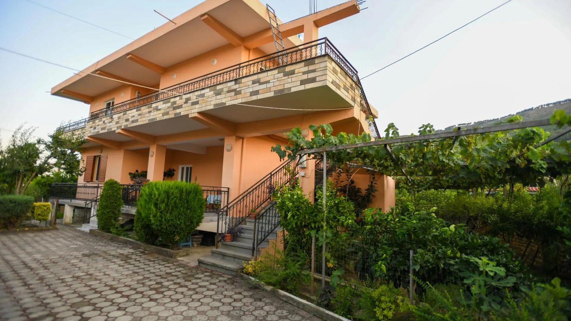 Apartment Darlin Berat Albania